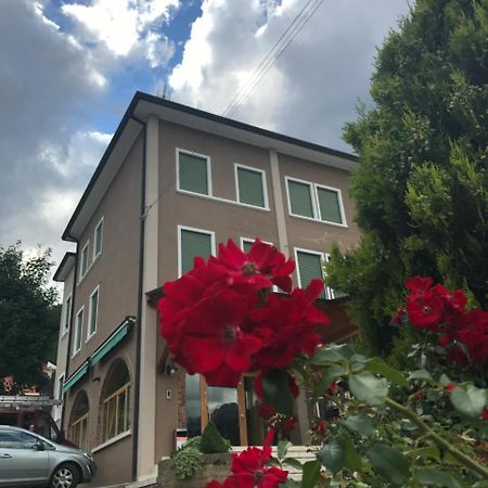 Carla Failela Hotel Valli del Pasubio Buitenkant foto