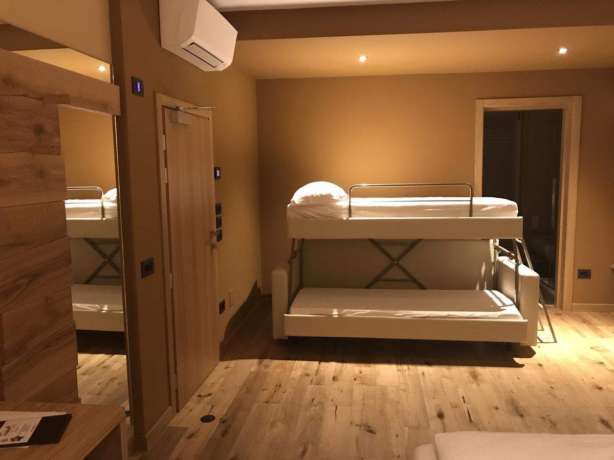 Carla Failela Hotel Valli del Pasubio Buitenkant foto